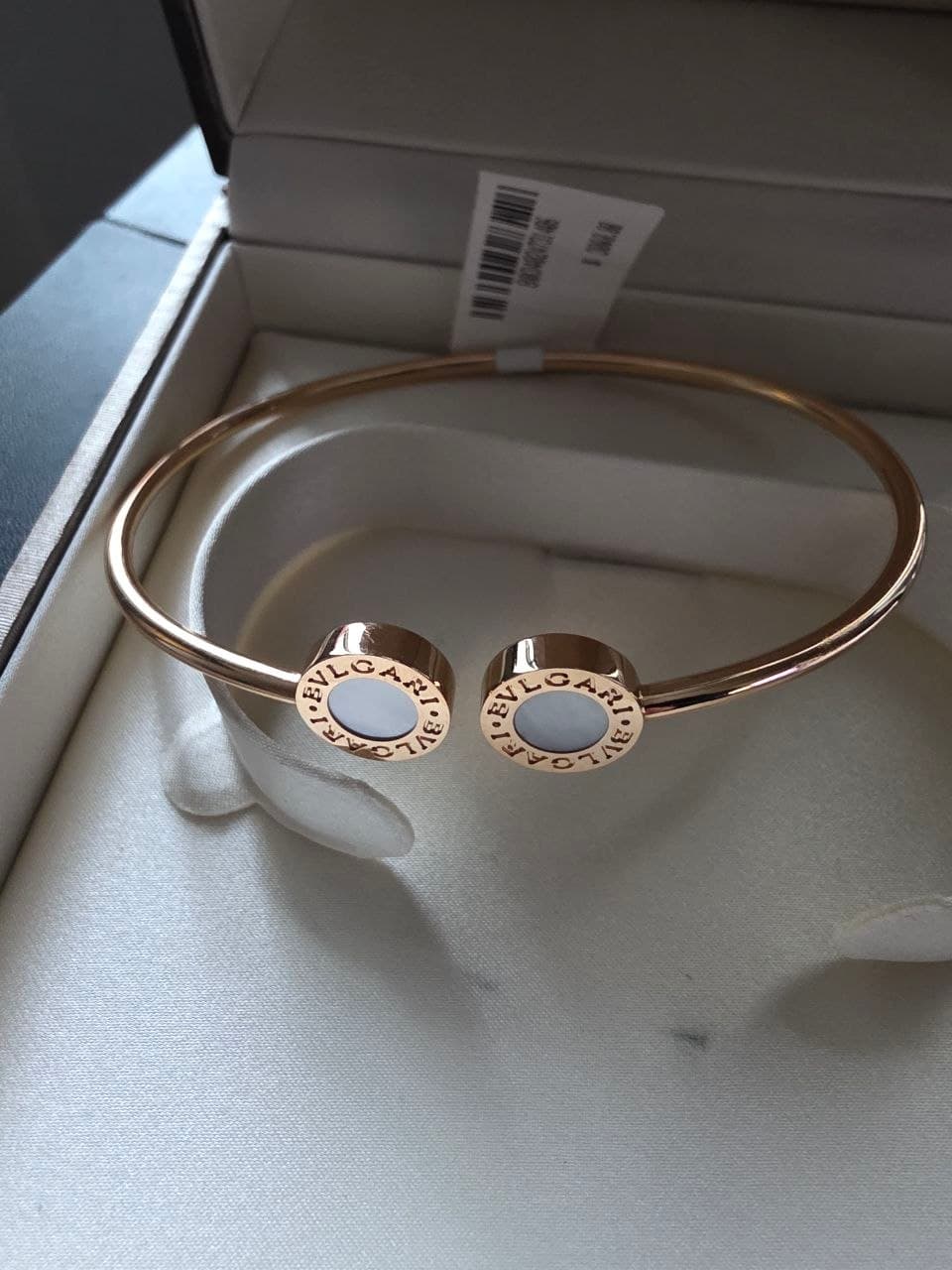 Bvlgari 18 kt rose gold wire bracelet set with mother of pearl cuff thumbnail 3